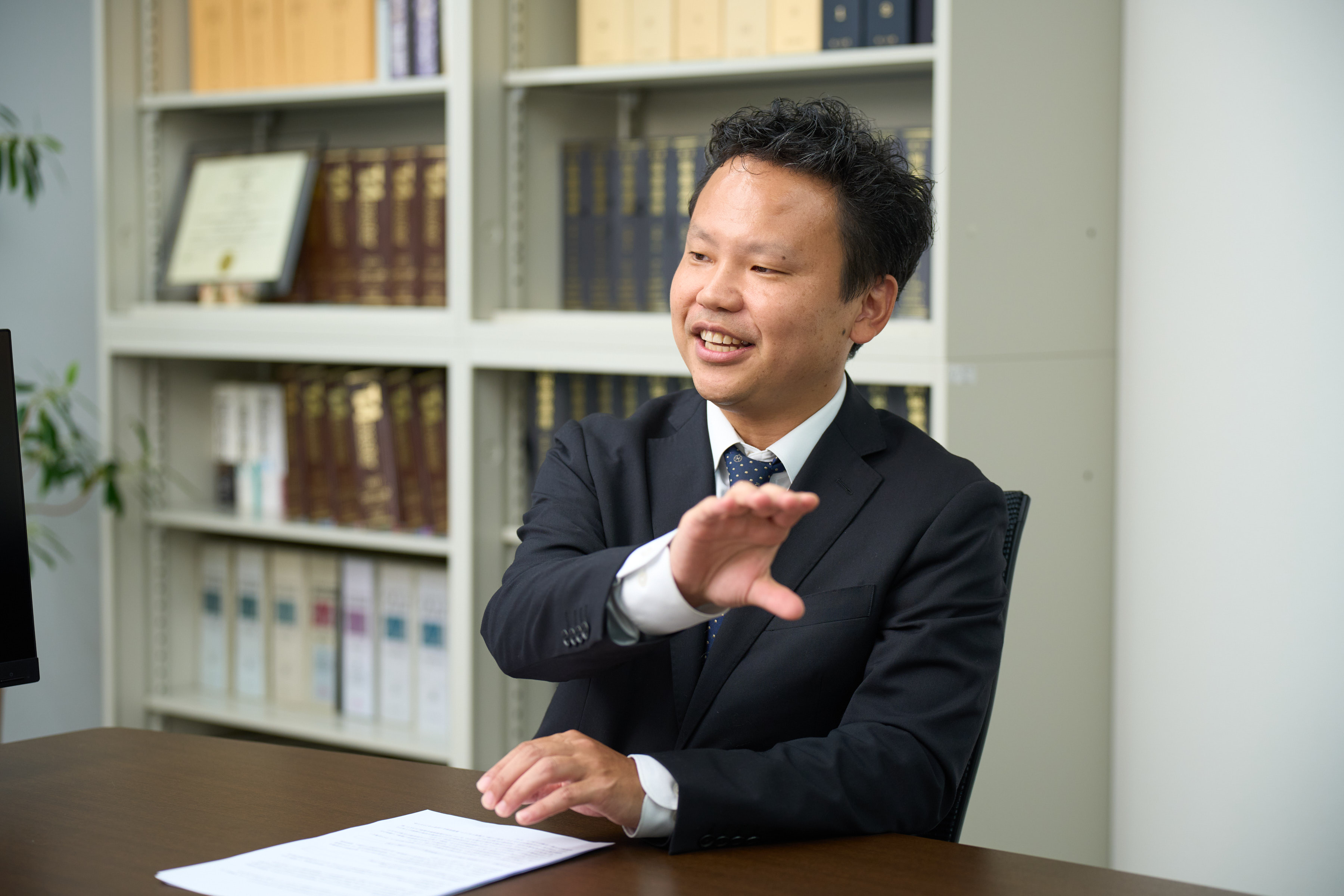 説明する遠山伊織氏